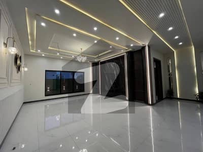1 Kanal Upper Portion House For Rent