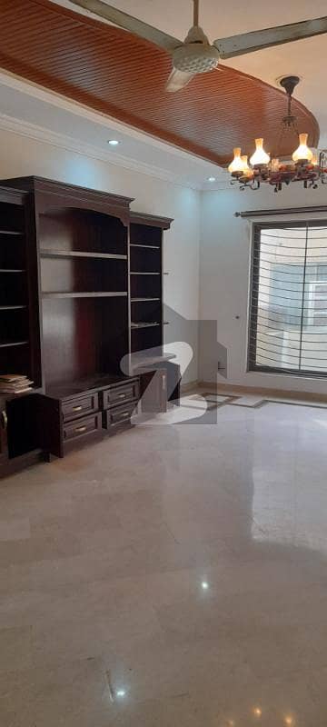 E11 Superior Ground Floor 3bed