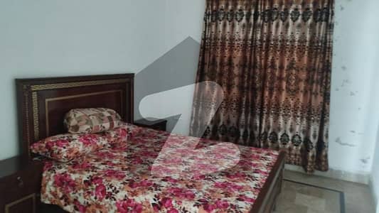 مدینہ ٹاؤن فیصل آباد میں 3 کمروں کا 6 مرلہ بالائی پورشن 40.0 ہزار میں کرایہ پر دستیاب ہے۔
