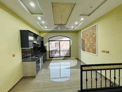 Flat Of 2000 Square Feet Is Available For sale In Cosmopolitan Society, Cosmopolitan Society Flat Of 2000 Square Feet Is Available For sale In Cosmopolitan Society, Cosmopolitan Society
