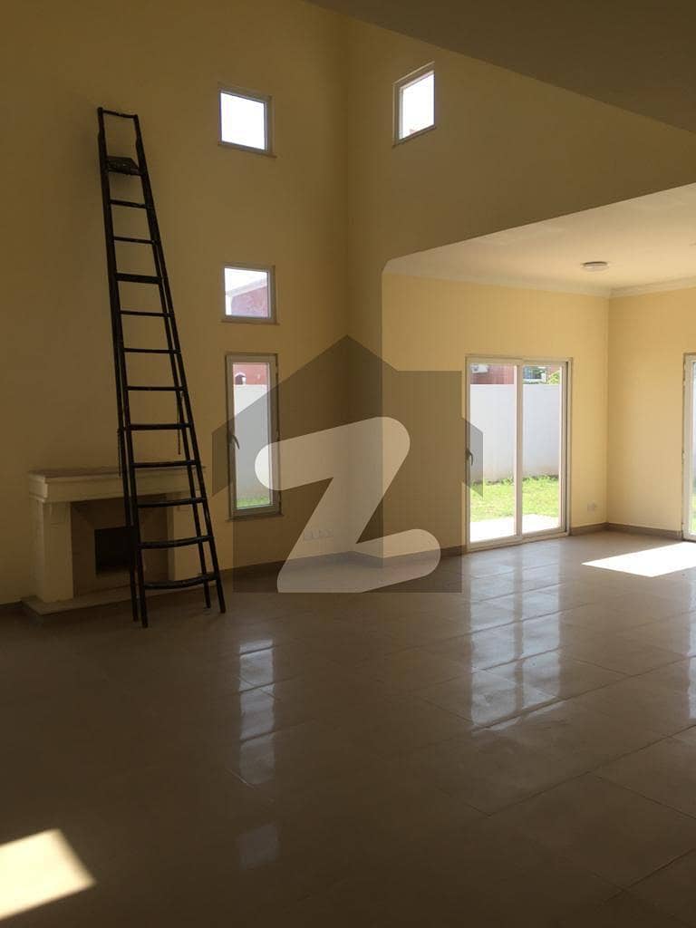 5 Bedroom Villa For Rent Emaar Canyon Views 5 Bedroom Villa For Rent Emaar Canyon Views