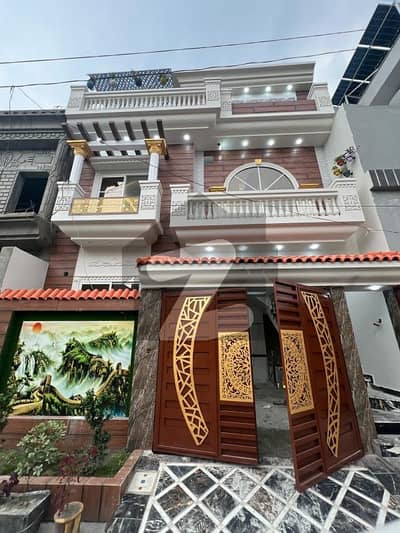 ارباب سبز علی خان ٹاؤن ایگزیکٹو لاجز ارباب سبز علی خان ٹاؤن,ورسک روڈ,پشاور میں 8 کمروں کا 5 مرلہ مکان 2.4 کروڑ میں برائے فروخت۔