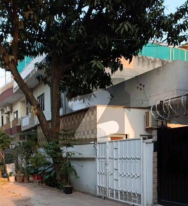 1800 Square Feet House For sale In Rs. 60000000 Only 1800 Square Feet House For sale In Rs. 60000000 Only