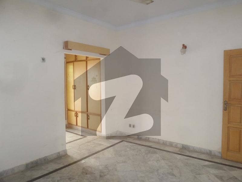 Ideal 600 Square Yards House Available In I-8, I-8 Ideal 600 Square Yards House Available In I-8, I-8