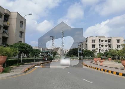 5 Marla Flat For rent In Rs. 40000 Only 5 Marla Flat For rent In Rs. 40000 Only