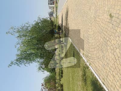 B17 E Block 30x60 Park Face Cornor House 2gase Meter Available For Sale In Vary Reasonable Price B17 E Block 30x60 Park Face Cornor House 2gase Meter Available For Sale In Vary Reasonable Price