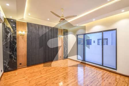 1 Kanal Adorable Upper Portion On Top Location For Rent In DHA Phase 7 Lahore