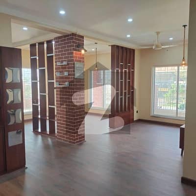 Own A Prime Location Lower Portion In 10 Marla Grand Avenues Housing Scheme