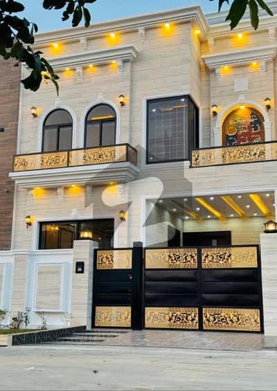 3 Beds 5 Marla Ideal Location House For Sale In DHA 9 Town Lahore