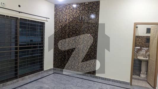 10 M UPPER PORTION AVAILABLE FOR RENT IN VENUS HOUSING SOCIETY,MAIN FEROZPUR ROAD LHR