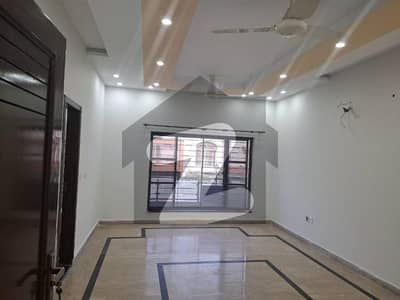 14 Marla Upper Portion For Rent