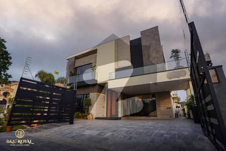 1 Kanal Top Quality Build Luxurious Beautiful Ultra Modern Design Villa Sami Furnished With Basement For Sale in DHA Lahore Phase 6 Prime Location