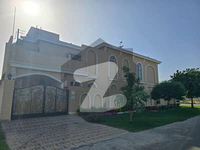 Corner House | Separate Entrance | 1 Kanal Upper Portion for Rent in Phase 8 DHA Lahore Corner House | Separate Entrance | 1 Kanal Upper Portion for Rent in Phase 8 DHA Lahore