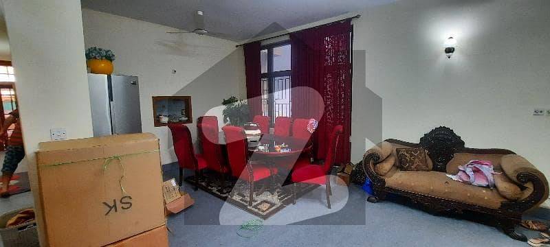 ایف ۔ 11 اسلام آباد میں 4 کمروں کا 1 کنال بالائی پورشن 2.0 لاکھ میں کرایہ پر دستیاب ہے۔ ایف ۔ 11 اسلام آباد میں 4 کمروں کا 1 کنال بالائی پورشن 2.0 لاکھ میں کرایہ پر دستیاب ہے۔