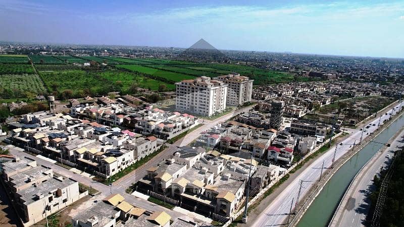 عسکری 6 پشاور میں 5 کمروں کا 1 کنال مکان 1.8 لاکھ میں کرایہ پر دستیاب ہے۔ عسکری 6 پشاور میں 5 کمروں کا 1 کنال مکان 1.8 لاکھ میں کرایہ پر دستیاب ہے۔