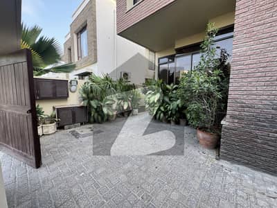 TILE FLOORING 6 BEDROOMS 2 STUDY ROOMS 500 YARDS BUNGALOW IN PHASE 8 DHA