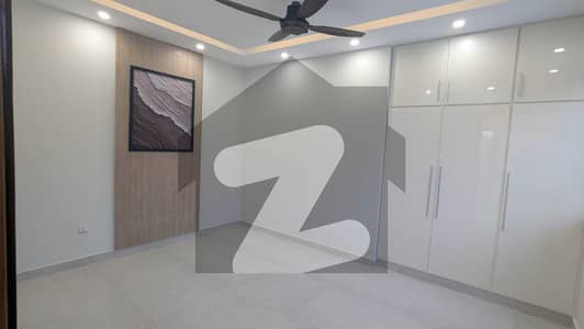 B-17 C-1 10 Marla Designer House For Sale 10kv Solar System Installed B-17 C-1 10 Marla Designer House For Sale 10kv Solar System Installed