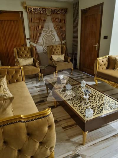 300 Sq. Yd Bungalow For Sale London Town Vip Location