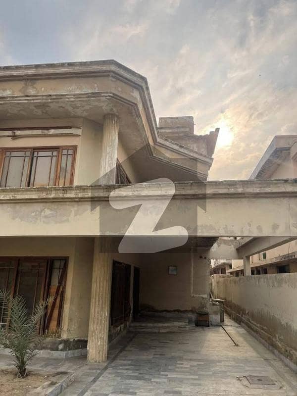 ڈی ایچ اے فیز 5 ڈی ایچ اے ڈیفینس,کراچی میں 4 کمروں کا 1 کنال مکان 6.8 کروڑ میں برائے فروخت۔ ڈی ایچ اے فیز 5 ڈی ایچ اے ڈیفینس,کراچی میں 4 کمروں کا 1 کنال مکان 6.8 کروڑ میں برائے فروخت۔