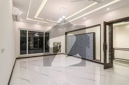 ڈی ایچ اے فیز 4 - بلاک ڈبل ایچ فیز 4,ڈیفنس (ڈی ایچ اے),لاہور میں 1 کنال مکان 2.25 لاکھ میں کرایہ پر دستیاب ہے۔ ڈی ایچ اے فیز 4 - بلاک ڈبل ایچ فیز 4,ڈیفنس (ڈی ایچ اے),لاہور میں 1 کنال مکان 2.25 لاکھ میں کرایہ پر دستیاب ہے۔
