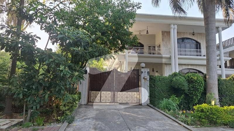 5000 Square Feet House In F-10/2 Is Available 5000 Square Feet House In F-10/2 Is Available