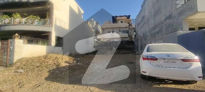 جی