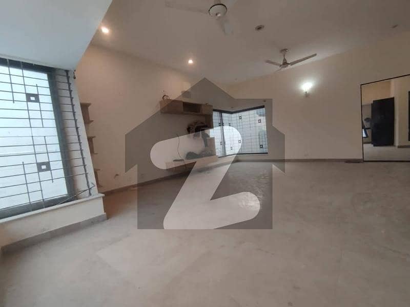 E-11 Out Class Location Upper Portion For Rent E-11 Out Class Location Upper Portion For Rent