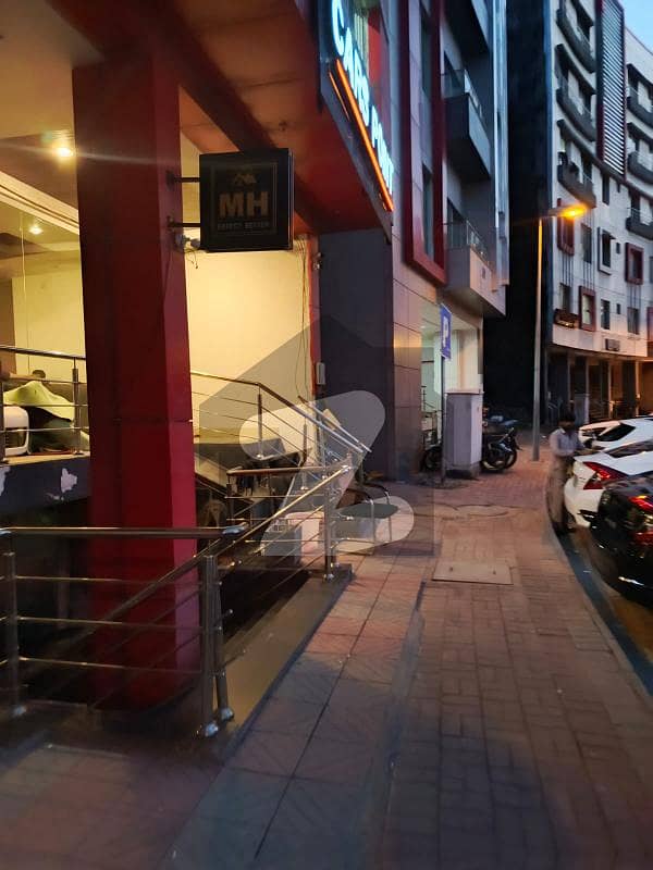 Rented Shop in Main Lalkurti bazar at prime location Rented Shop in Main Lalkurti bazar at prime location