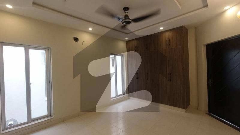Stunning 10 Marla House In Divine Gardens Available Stunning 10 Marla House In Divine Gardens Available