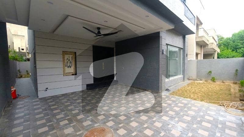 Stunning 10 Marla House In Divine Gardens Available Stunning 10 Marla House In Divine Gardens Available