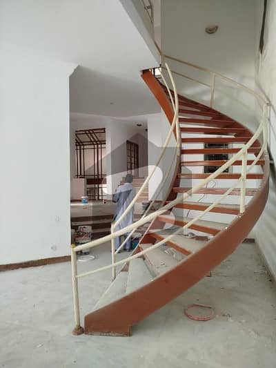 2 Kanal, House For Rent In F-11/3 Spacious Layout With Basement And Lush Green Lawn