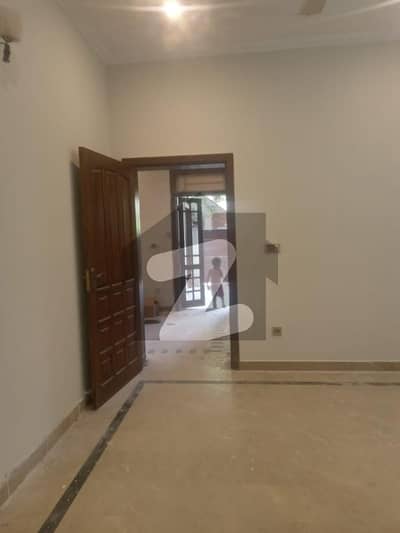جی ۔ 11 مرکز جی ۔ 11,اسلام آباد میں 2 کمروں کا 5 مرلہ مکان 1.45 لاکھ میں برائے فروخت۔ جی ۔ 11 مرکز جی ۔ 11,اسلام آباد میں 2 کمروں کا 5 مرلہ مکان 1.45 لاکھ میں برائے فروخت۔