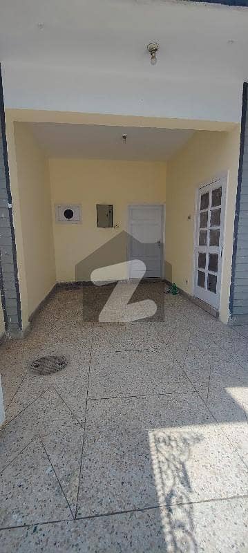 G10 6 Marla Full House Available For Rent