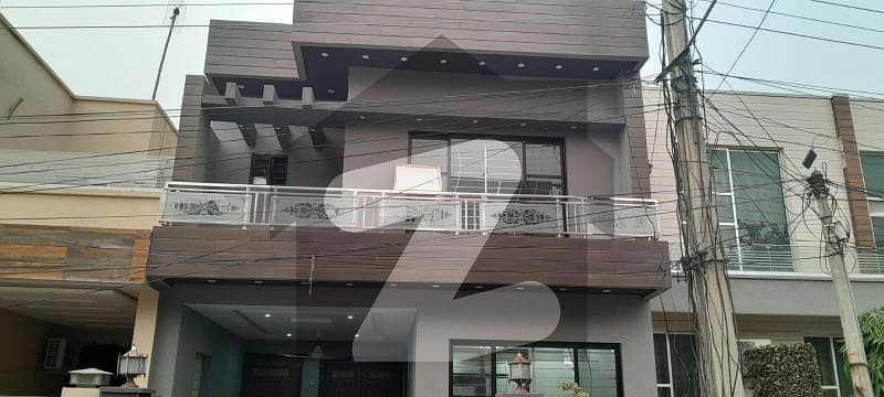 Modern Designed 6 Marla House For Sale Modern Designed 6 Marla House For Sale