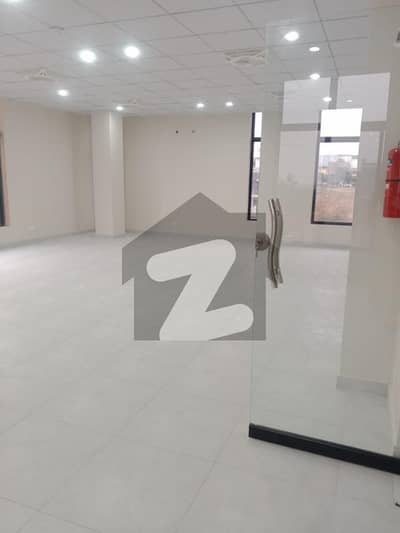 ڈی ایچ اے فیز 2 - سیکٹر ای ڈی ایچ اے ڈیفینس فیز 2,ڈی ایچ اے ڈیفینس,اسلام آباد میں 5 مرلہ دفتر 1.6 لاکھ میں کرایہ پر دستیاب ہے۔