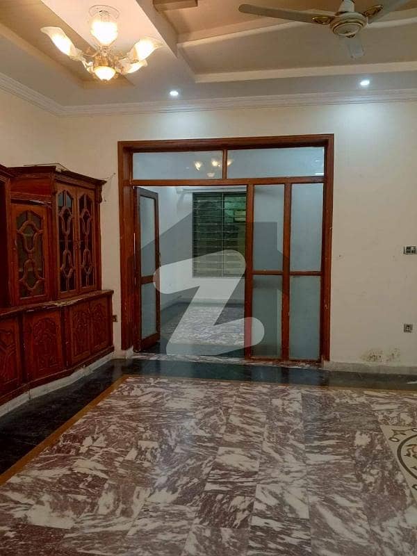 Beautiful Ground portion For Rent Beautiful Ground portion For Rent