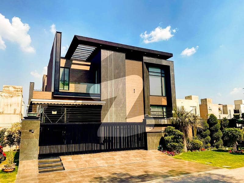 KANAL FULL FURNISEH EYE CATCHING SUPERB LUXURY BUNGALOW FOR SALE KANAL FULL FURNISEH EYE CATCHING SUPERB LUXURY BUNGALOW FOR SALE