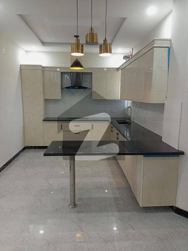 GULBERG RESIDENCIA 7m UPPER FLOOR 4 RENT BLOCK T GULBERG RESIDENCIA 7m UPPER FLOOR 4 RENT BLOCK T