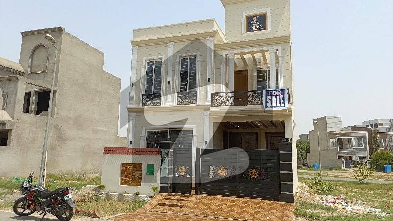 A Block Hot Location House A Block Hot Location House