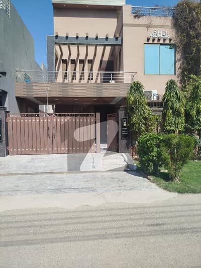 10-MARLA UPPER PORTION 2 BED AVAILABLE FOR RENT AT FORMANITES 10-MARLA UPPER PORTION 2 BED AVAILABLE FOR RENT AT FORMANITES