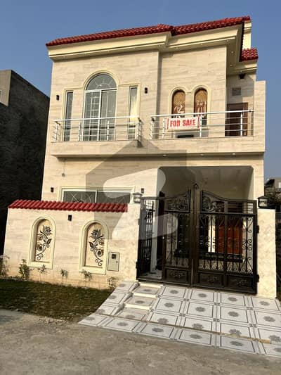 5 Marla Brand New House Available For Sale In Lake City