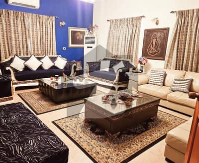 Well Maintained 500 Yards Bungalow Is Available For Sale In Phase 7