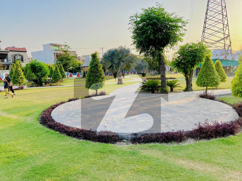 Facing Park In Ali Block Facing Park In Ali Block