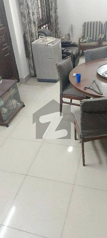 چک شہزاد اسلام آباد میں 5 کمروں کا 8 مرلہ مکان 4.25 کروڑ میں برائے فروخت۔