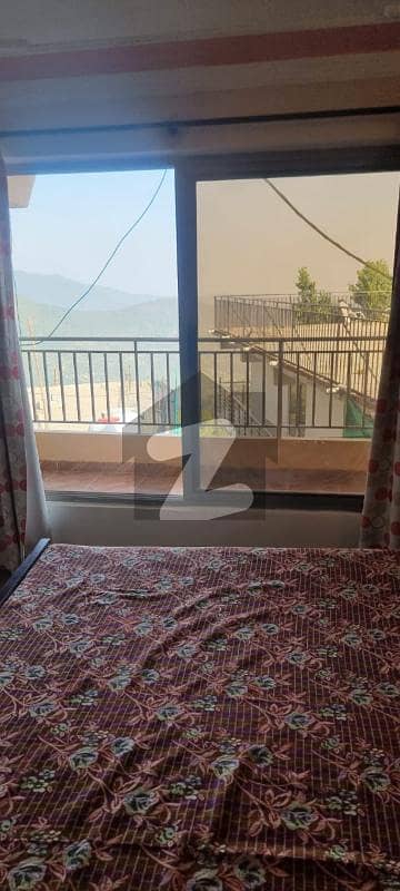 2-BEDROOM CHARMING APPARTMENT NEAR MALL ROAD MURREE 2-BEDROOM CHARMING APPARTMENT NEAR MALL ROAD MURREE