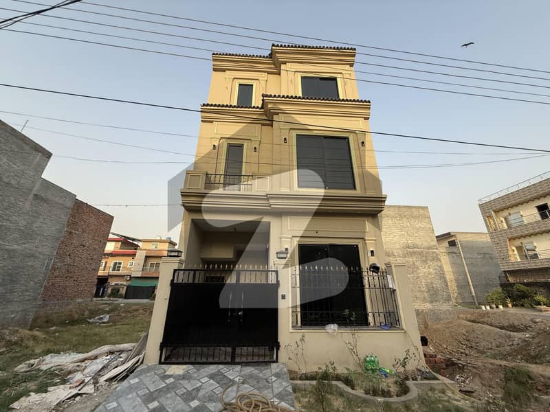 بسم اللہ ہاؤسنگ سکیم جی ٹی روڈ,لاہور میں 4 کمروں کا 3 مرلہ مکان 1.3 کروڑ میں برائے فروخت۔ بسم اللہ ہاؤسنگ سکیم جی ٹی روڈ,لاہور میں 4 کمروں کا 3 مرلہ مکان 1.3 کروڑ میں برائے فروخت۔