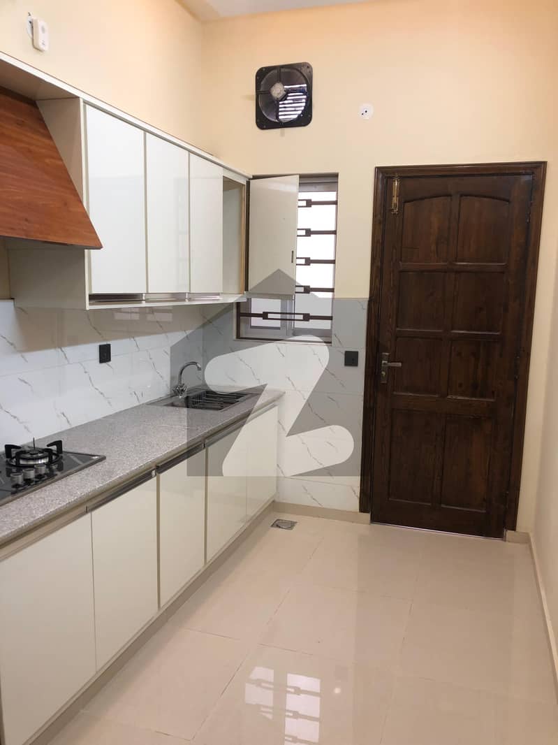 Upper Portion Available For Rent Upper Portion Available For Rent