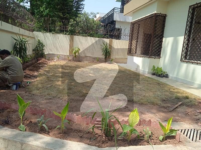 666 Square Yards House For sale In F-7 F-7 666 Square Yards House For sale In F-7 F-7