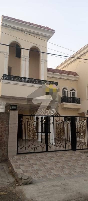 ایچیسن سوسائٹی لاہور میں 5 کمروں کا 10 مرلہ مکان 3.45 کروڑ میں برائے فروخت۔