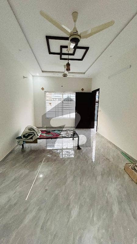 Upper Portion Of 7 Marla Available In G-13 Upper Portion Of 7 Marla Available In G-13